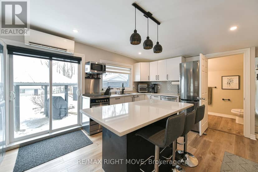 46 Osborne Street — photo 23 of 40