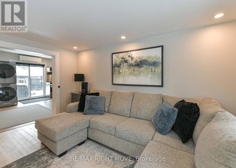 46 Osborne Street — photo 36 of 40