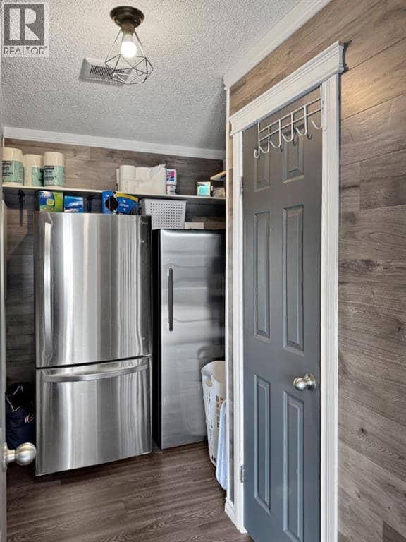 248 Mawdsley Crescent — photo 15 of 20