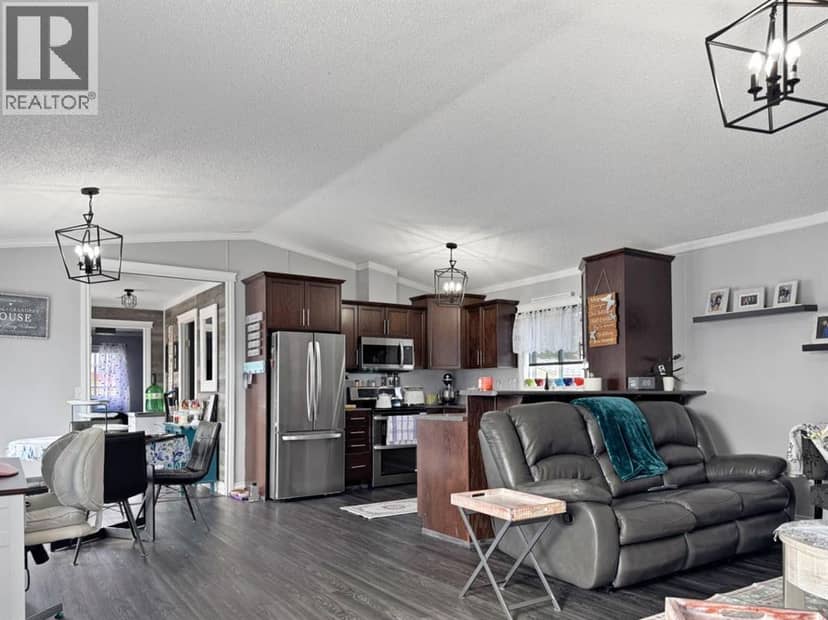 248 Mawdsley Crescent — photo 9 of 20