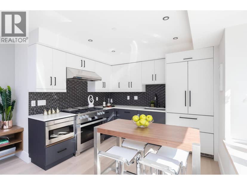 2 1152 COMOX STREET, Vancouver, photo 5