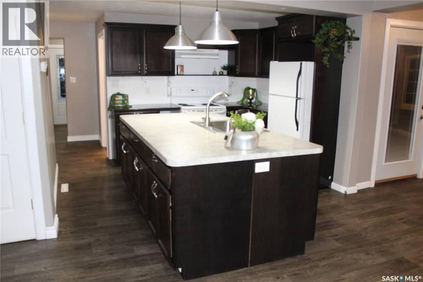 102 Mainprize STREET — photo 9 of 28