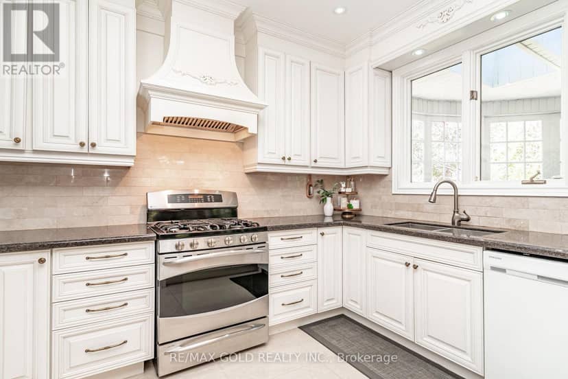 690 Peter Robertson Boulevard — photo 10 of 40