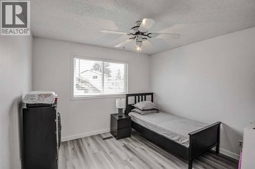 184 Erin Croft Crescent SE — photo 16 of 31