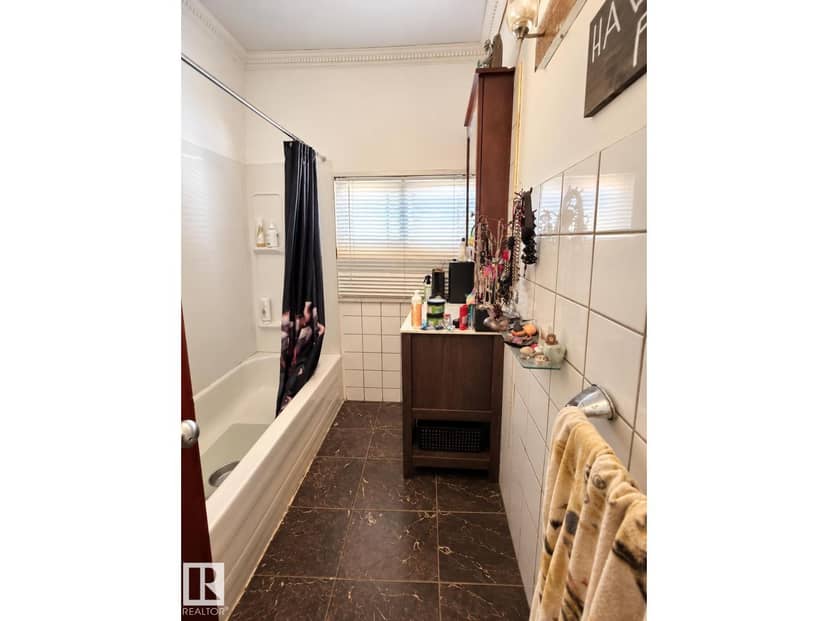 12026 77 ST NW — photo 9 of 24