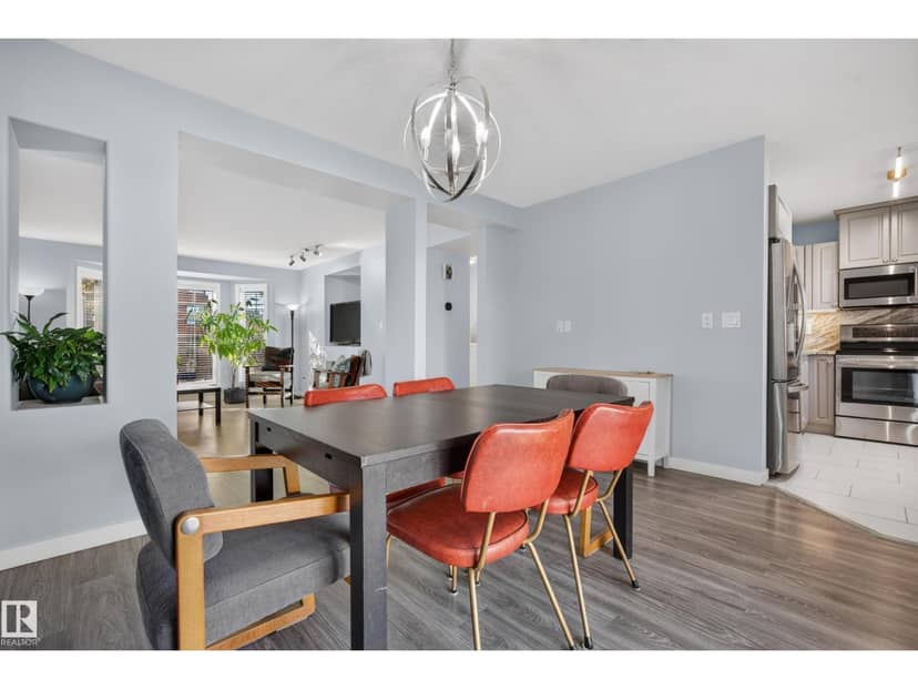 11410 102 AV NW — photo 18 of 40