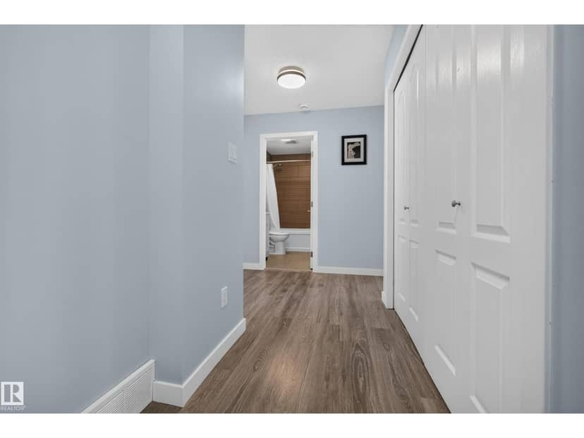 11410 102 AV NW — photo 26 of 40