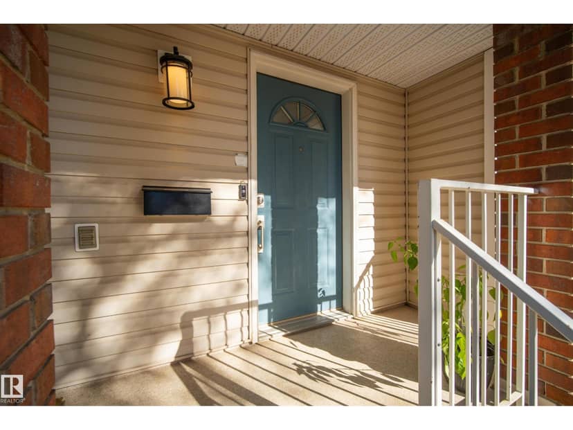 11410 102 AV NW, Edmonton, photo 4