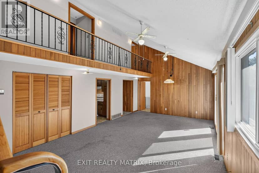 279 Felton Crescent — photo 10 of 40