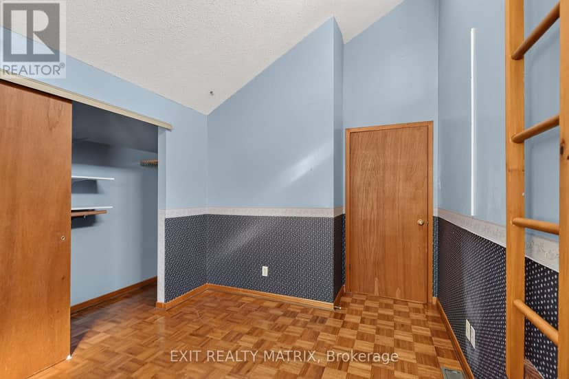 279 Felton Crescent — photo 26 of 40