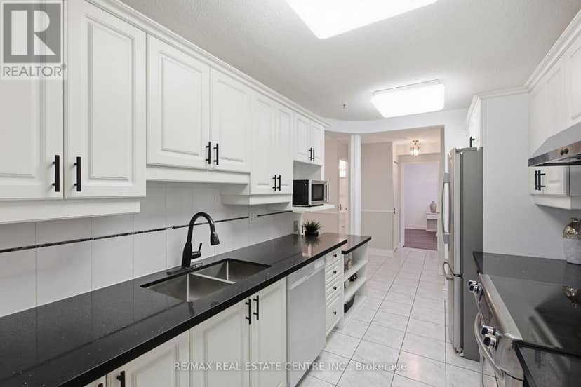 602 - 2055 Upper Middle Road — photo 10 of 40