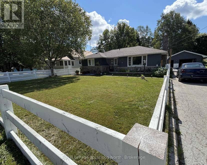 272 Yonge Street, Burk's Falls, photo 2
