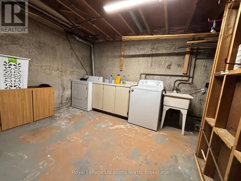 272 Yonge Street — photo 38 of 40