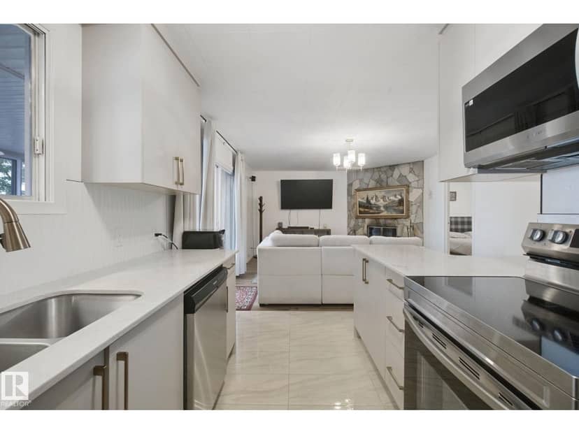 15 Cedar Av — photo 17 of 40