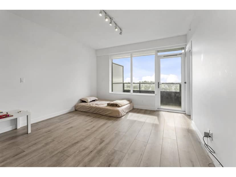 1510 10626 CITY PARKWAY, Surrey, photo 2