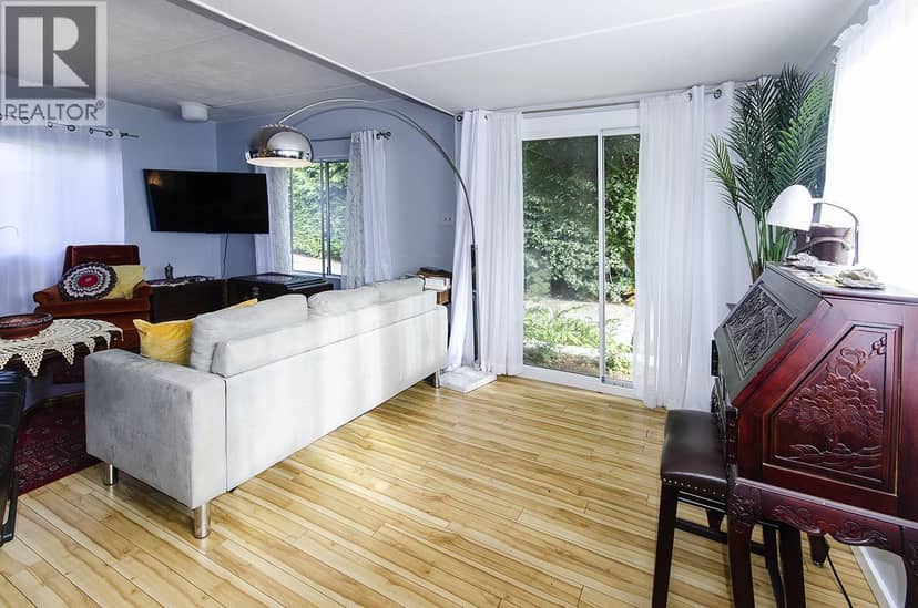 227 TOMAHAWK AVENUE, West Vancouver, photo 4