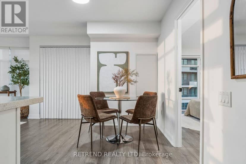 2808 - 2191 Yonge Street — photo 13 of 40