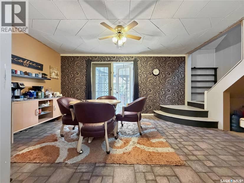 320 Pelly STREET — photo 11 of 40