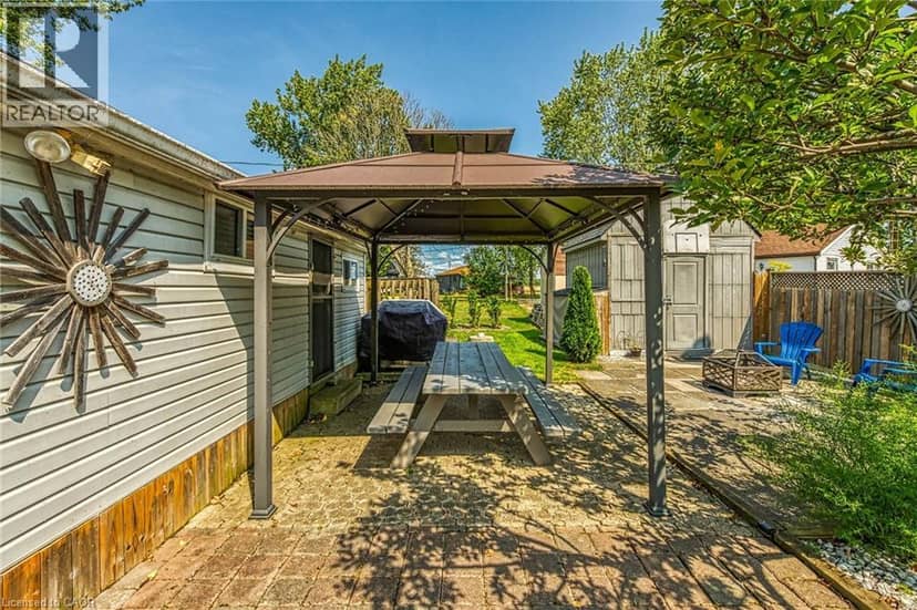 17 MAPLE Lane — photo 21 of 40