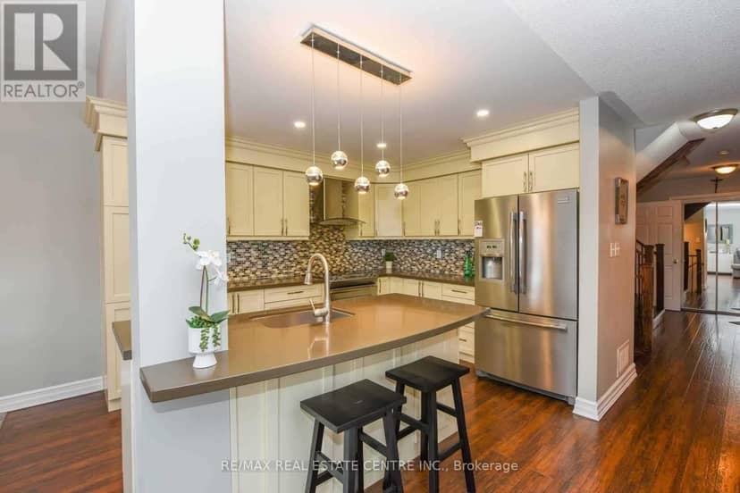 764 Avocado Crescent, Mississauga, photo 7