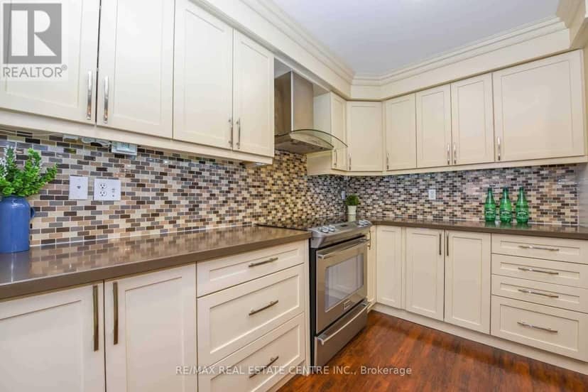 764 Avocado Crescent, Mississauga, photo 8