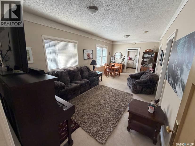 515 1st STREET E, Shaunavon, photo 7