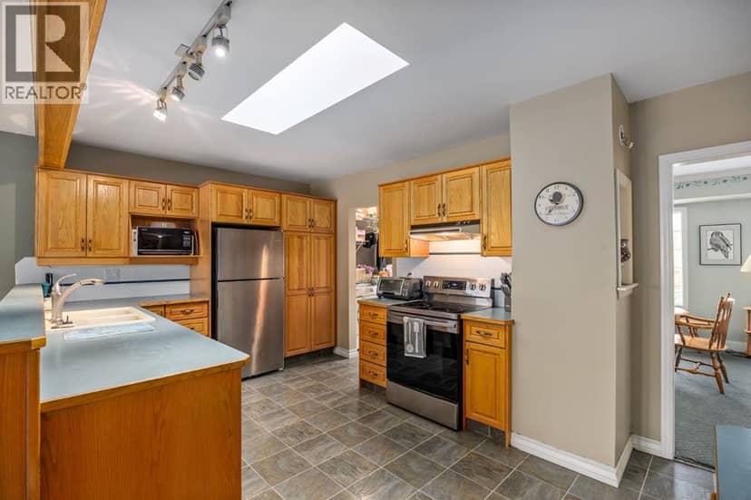 624 30 Avenue NE, Calgary, photo 6