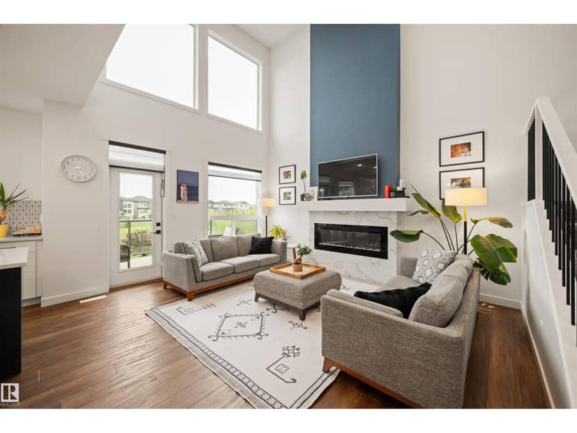 2742 Collins Cr SW — photo 13 of 36