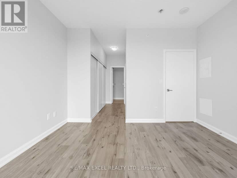 2403 - 11 Bogert Avenue — photo 23 of 36