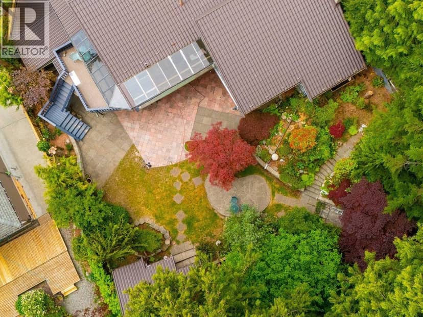 4786 ARMOUR COURT, North Vancouver, photo 2