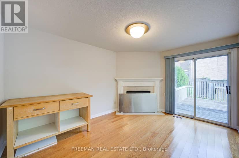 107 Brownstone Circle — photo 10 of 40