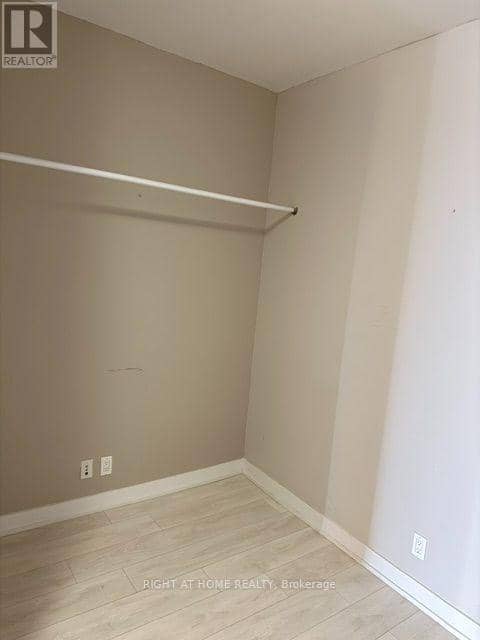 3509 - 2212 Lake Shore Boulevard W — photo 37 of 40