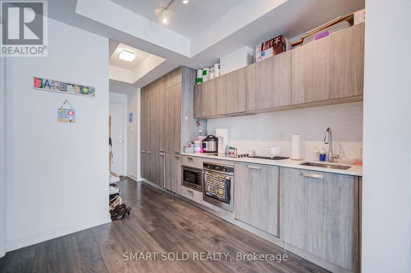 2909 - 50 Charles Street E — photo 10 of 40