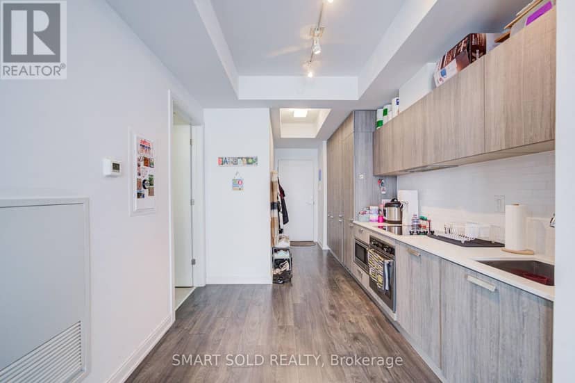 2909 - 50 Charles Street E — photo 11 of 40