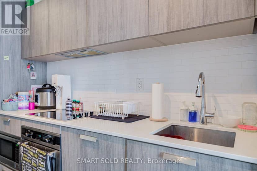 2909 - 50 Charles Street E — photo 12 of 40