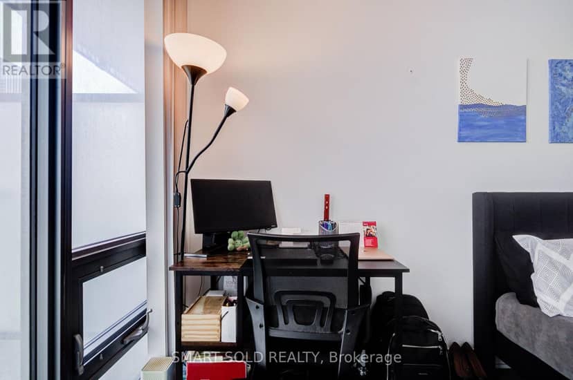 2909 - 50 Charles Street E — photo 20 of 40