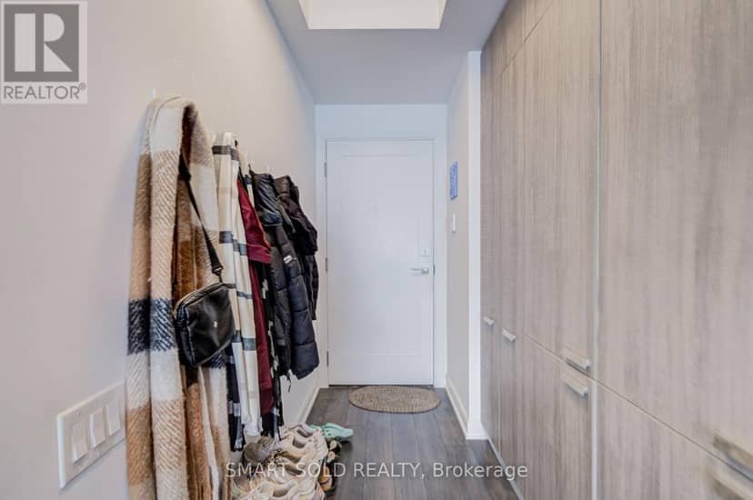 2909 - 50 Charles Street E — photo 6 of 40