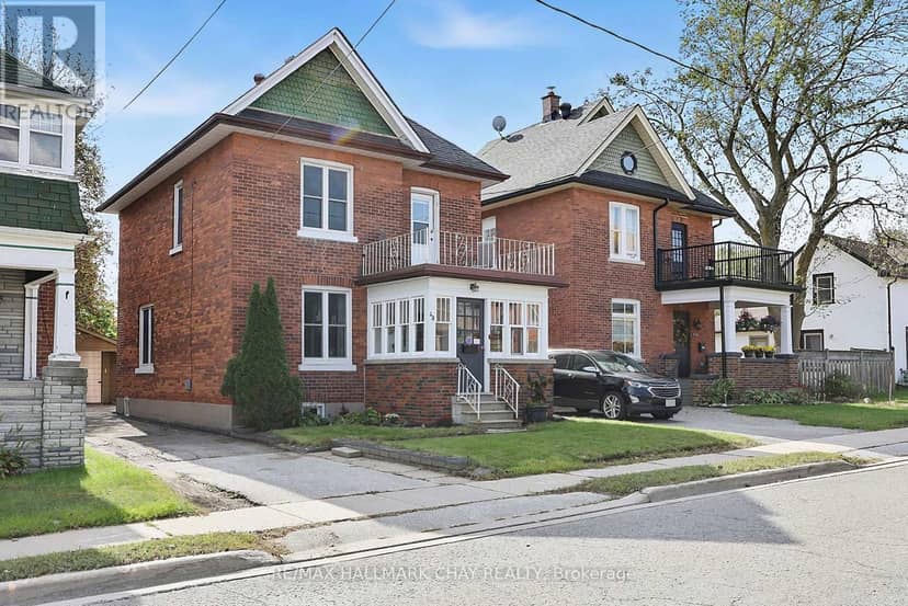 43 Brock Street, Barrie, photo 2