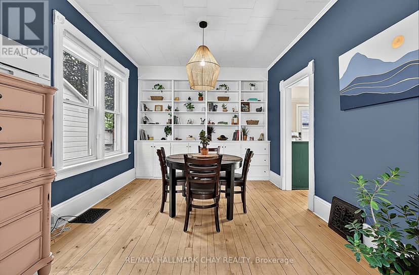 43 Brock Street — photo 9 of 34