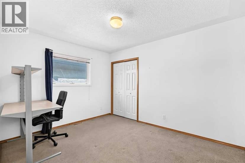 2917 Signal Hill Heights SW — photo 13 of 32
