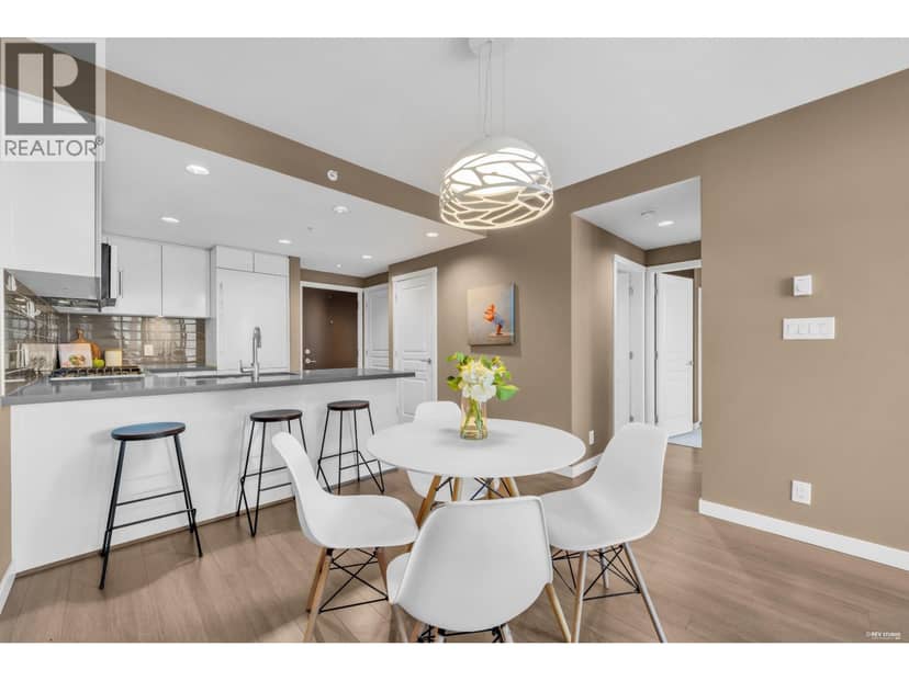 2605 3093 WINDSOR GATE, Coquitlam, photo 5
