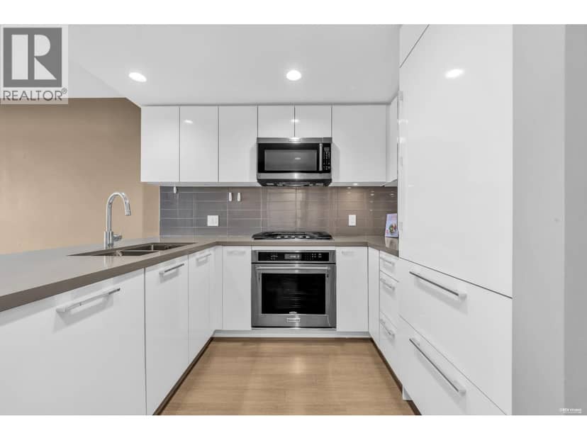 2605 3093 WINDSOR GATE, Coquitlam, photo 3