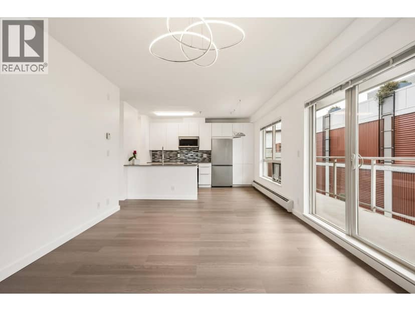 303 1033 ST. GEORGES AVENUE, North Vancouver, photo 2