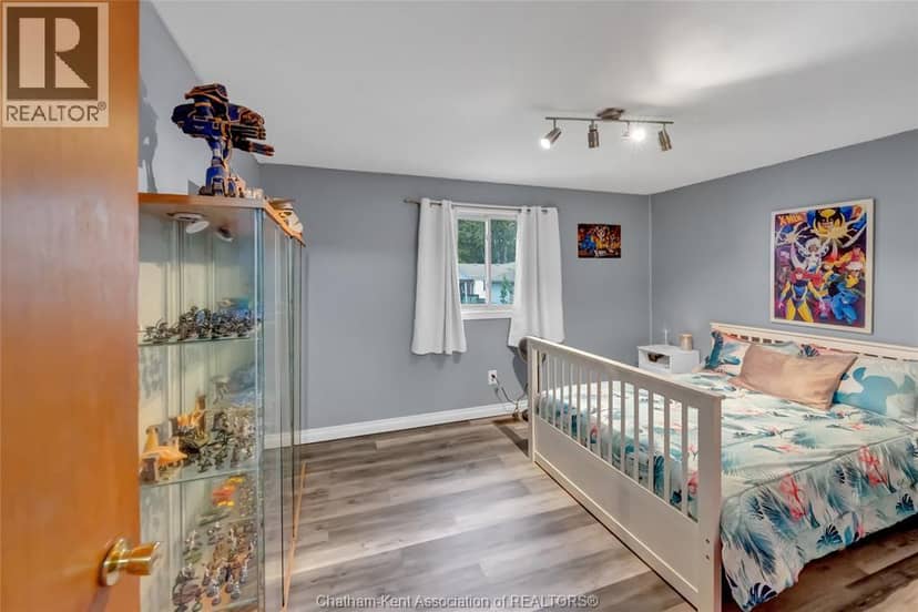 150 Lark STREET — photo 18 of 35