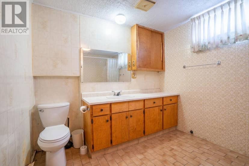 285 Spadina AVE — photo 31 of 36