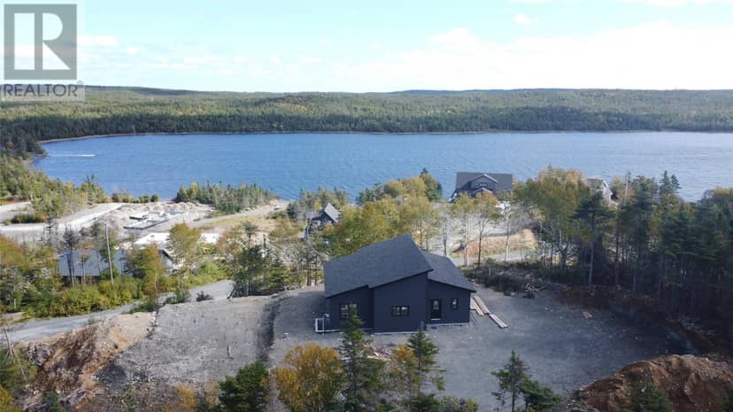 8 Lakeside Drive — photo 3 of 9