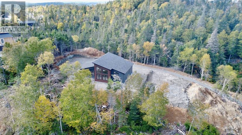 8 Lakeside Drive — photo 9 of 9