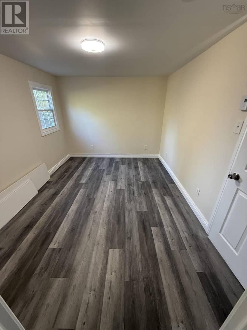 1600 Lingan Road — photo 10 of 40