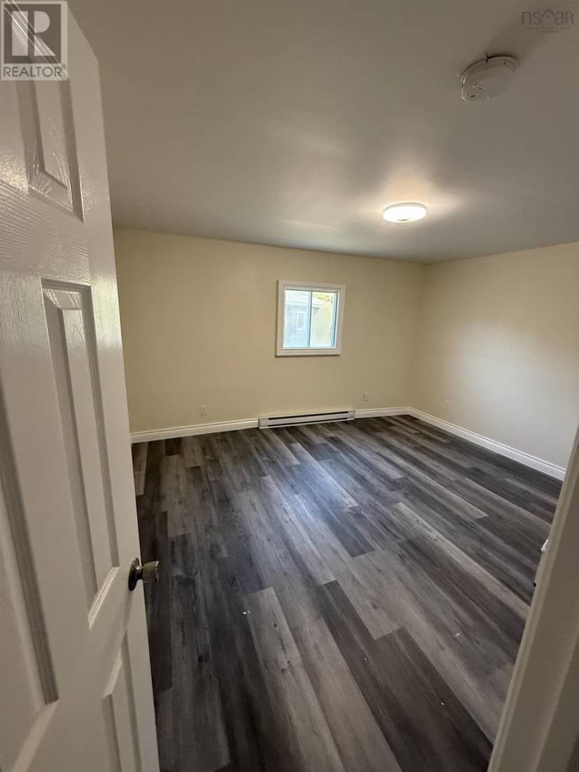 1600 Lingan Road — photo 12 of 40