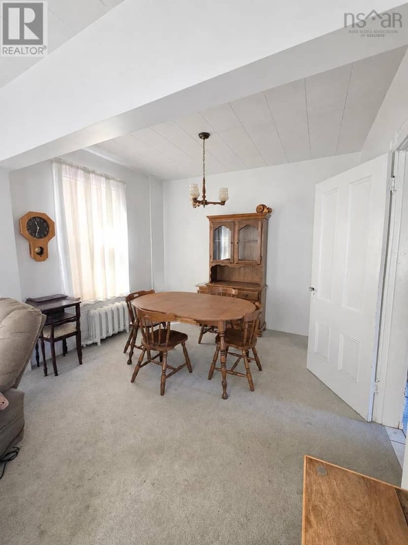284 Foord Street — photo 18 of 40